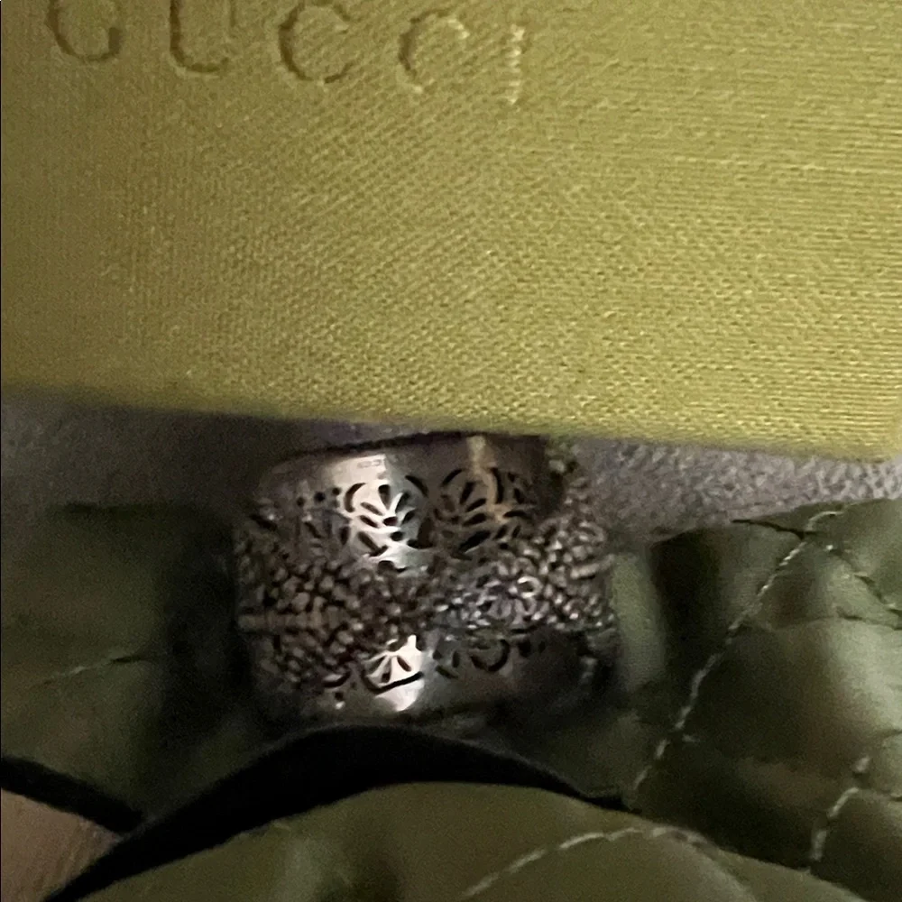 Gucci Silver Ring with Quilted Green Pouch size 16 Men’s Ring - Picture 5 of 16